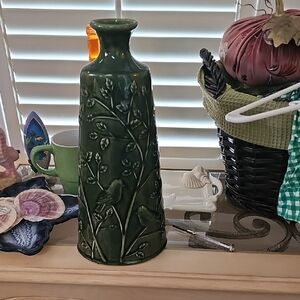 Brand New With Tags Jessica McClintock Green Ceramic Vase with Bird Design 13.5"